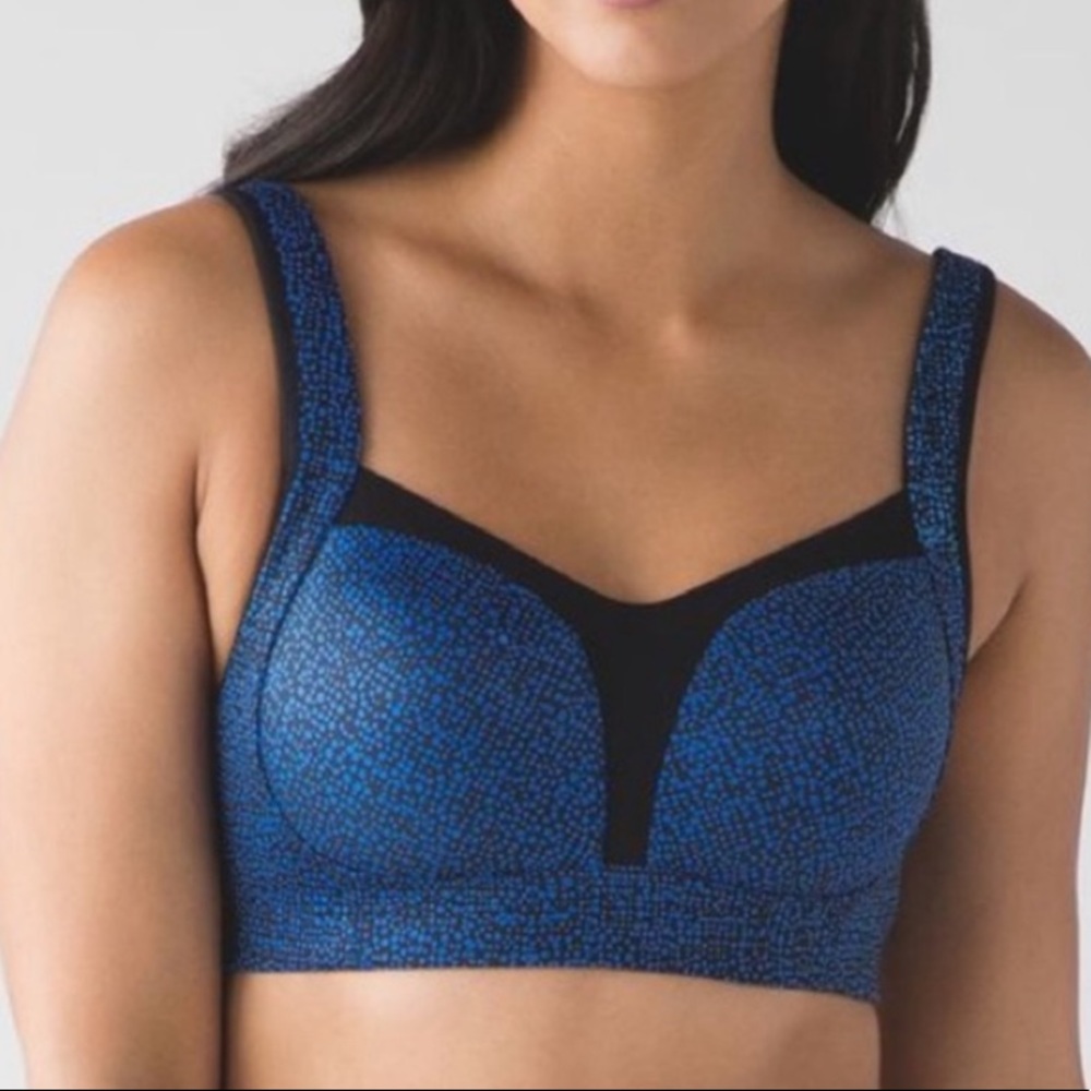 Lululemon Ta Ta Tamer Workout Stripped Bra size 34C
